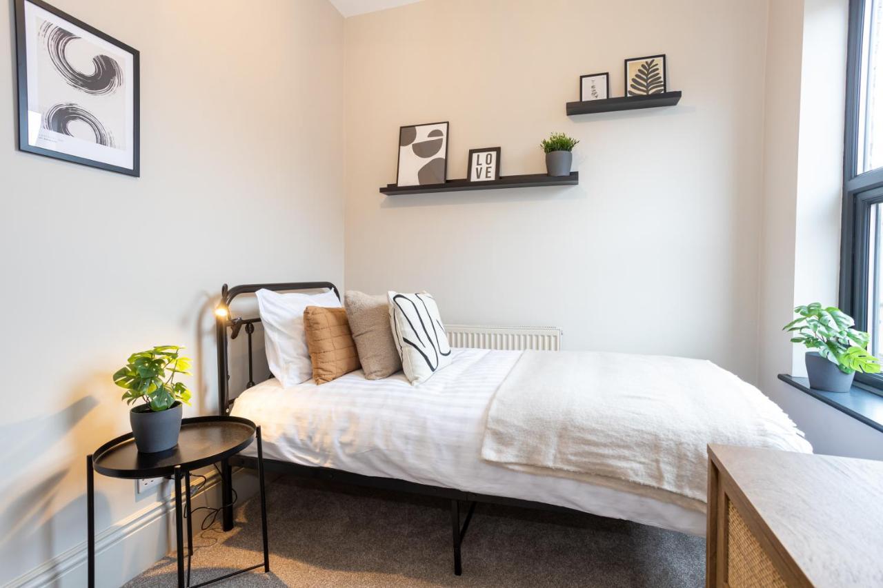 Stunning Scandi 3 Bed House In Manchester-Parking Villa Exterior foto