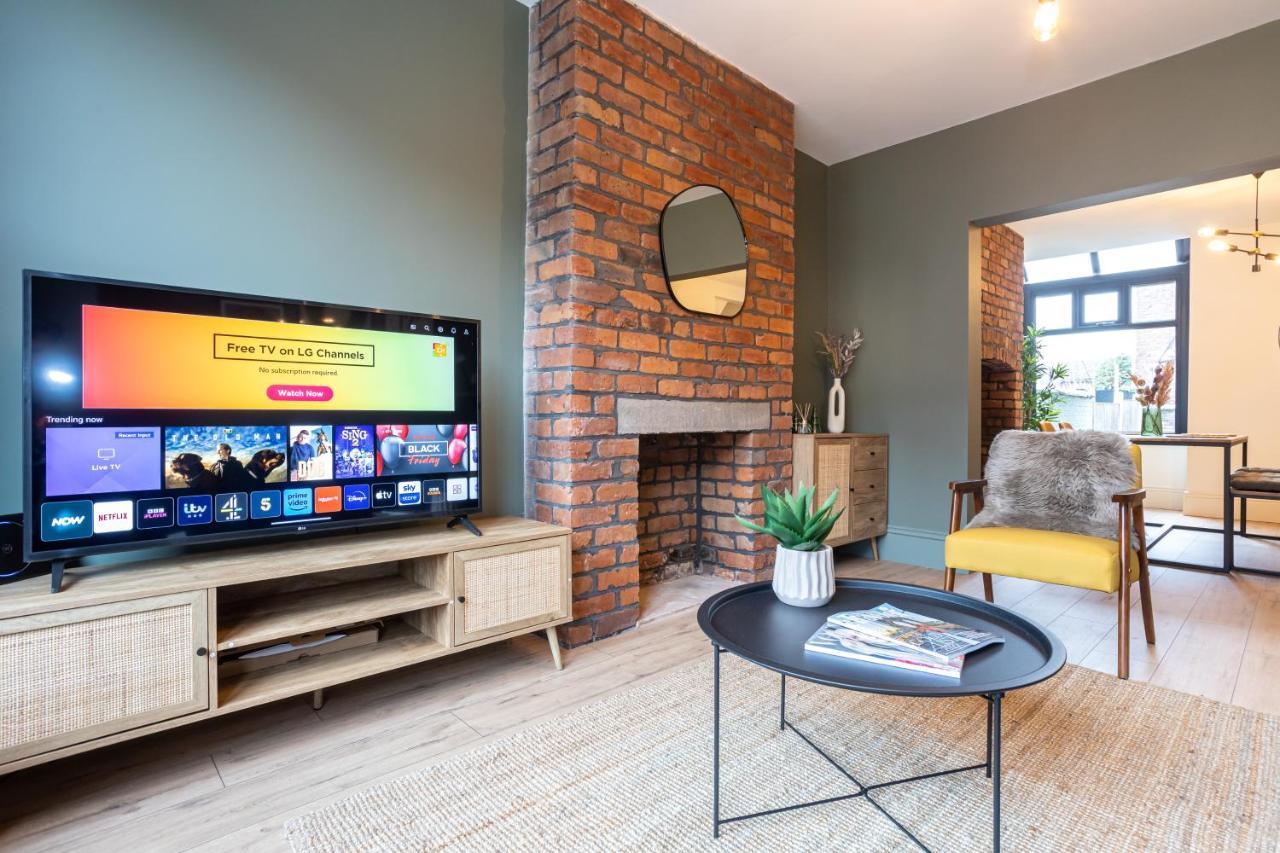 Stunning Scandi 3 Bed House In Manchester-Parking Villa Exterior foto